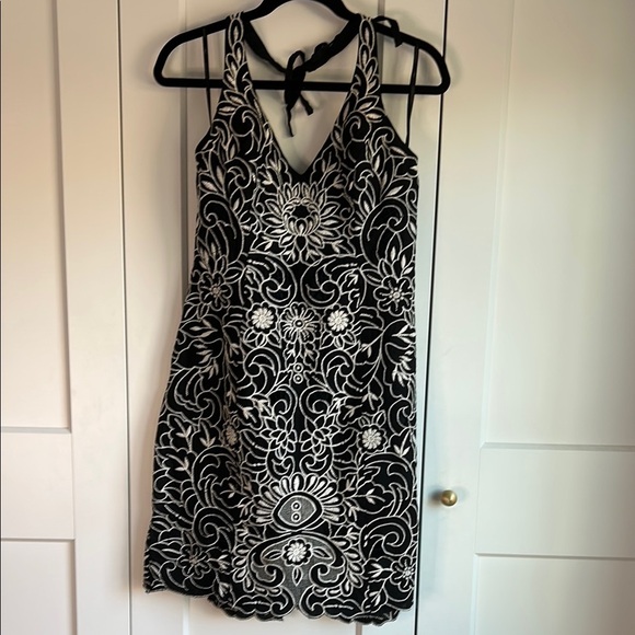 Sue Wong Embroidered Black and White Floral Dress | 8 - Picture 1 of 5